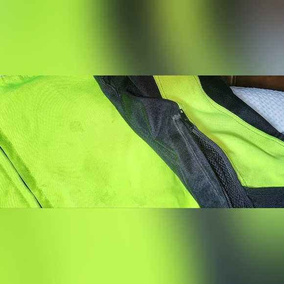 BILT EUC MENS SIZE 2XL FLORESCENT PADDED LINED WATERPROOF MOTORSPORT BIKING COAT - Picture 5 of 12